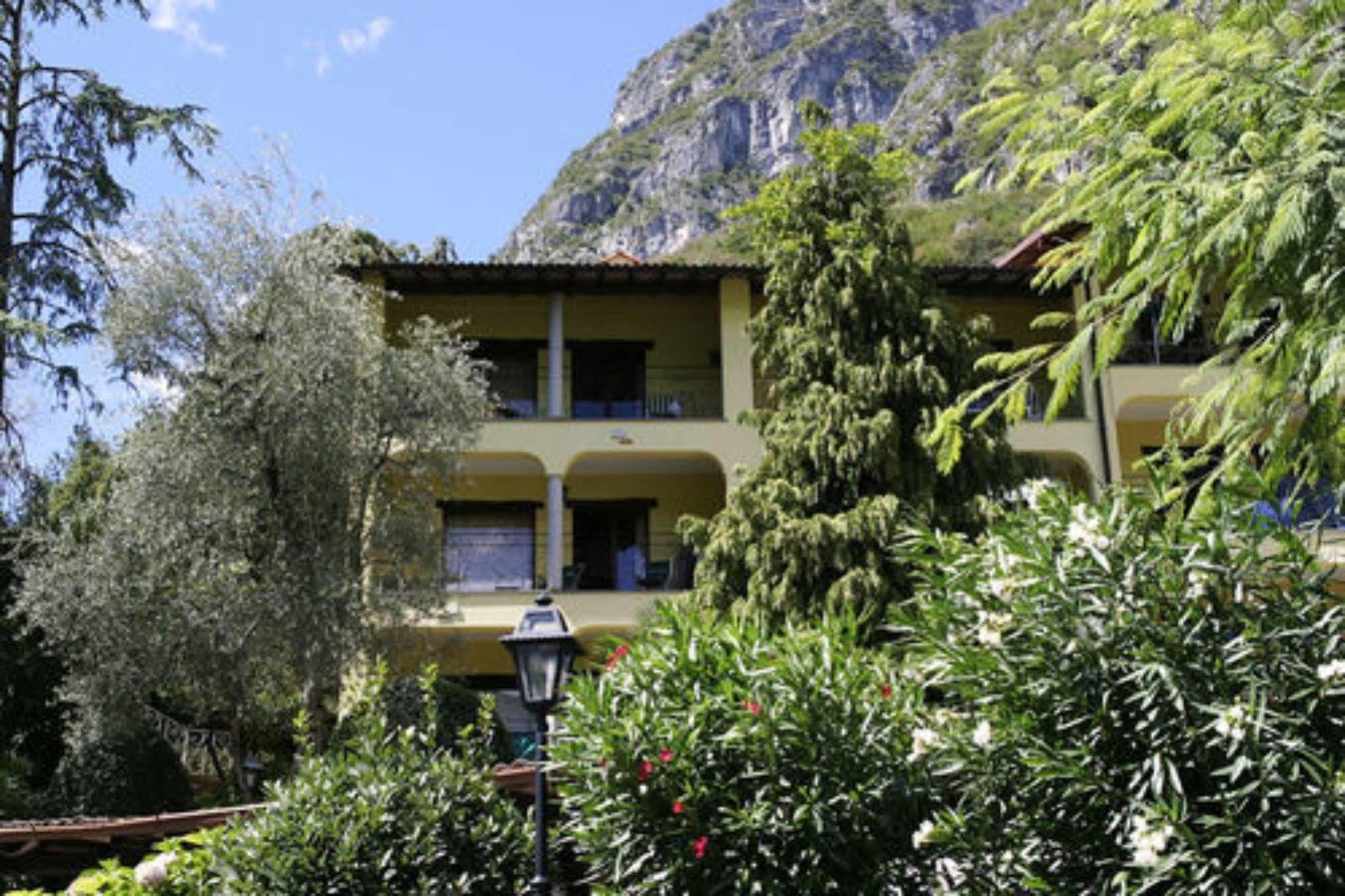 Residenza Lago Di Lugano Cima Luaran gambar